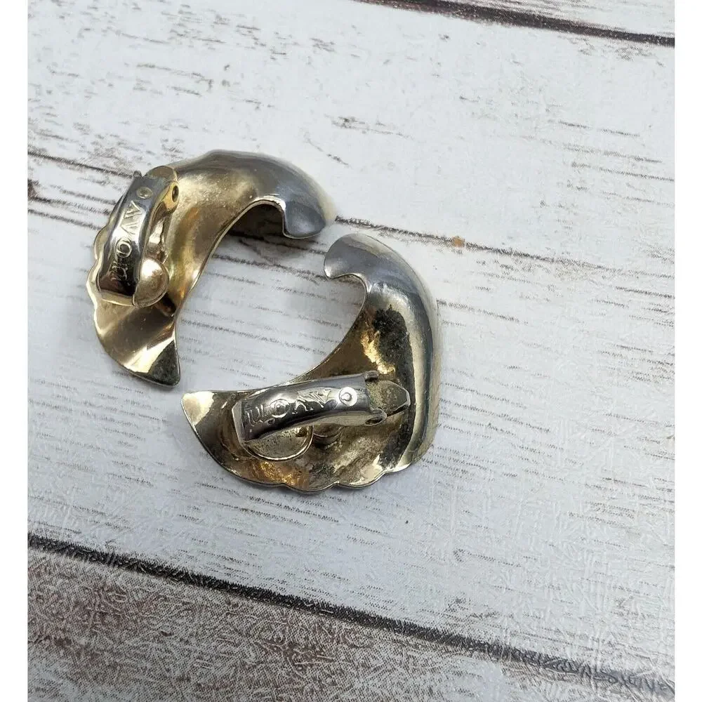 Vintage Avon Clip On Earrings - Gold Tone Swish 7/8
